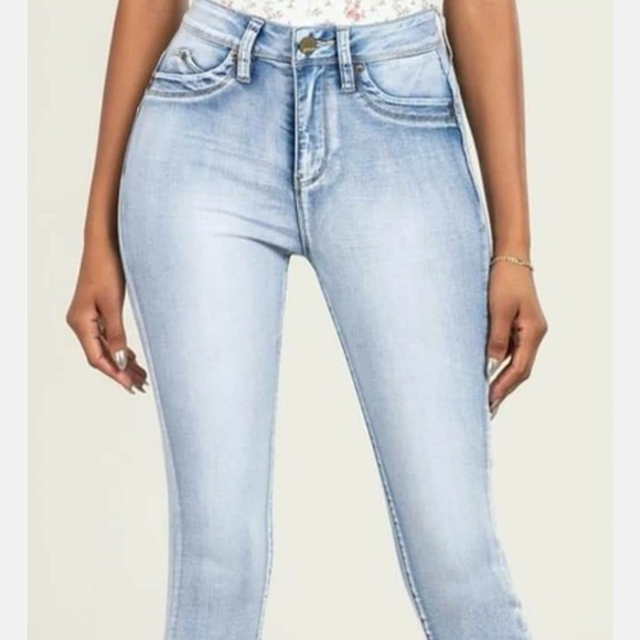 NEW- THE BOLD AND THE BEAUTIFUL SKINNY JEAN - Picture 2 of 6